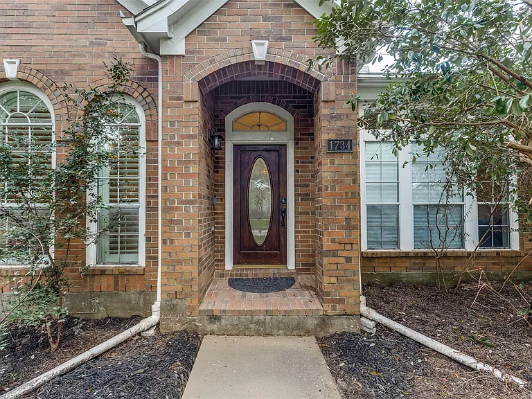 1734 Heddon Falls Dr — Photo 4
