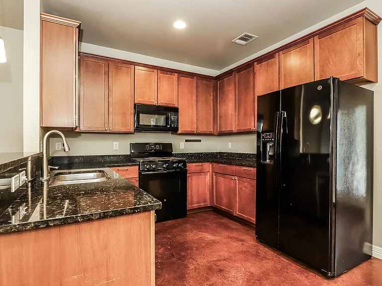 1701 Sanchez St #A — Photo 8