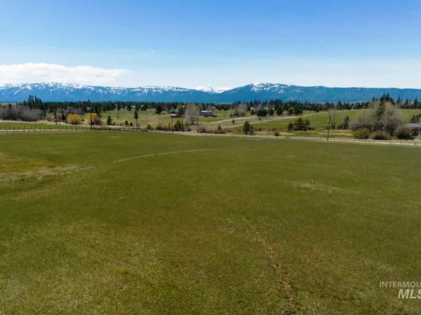 76 Willey Ln, McCall, ID 83638