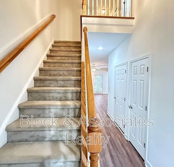 5523 Cottonrose Ln — Photo 11