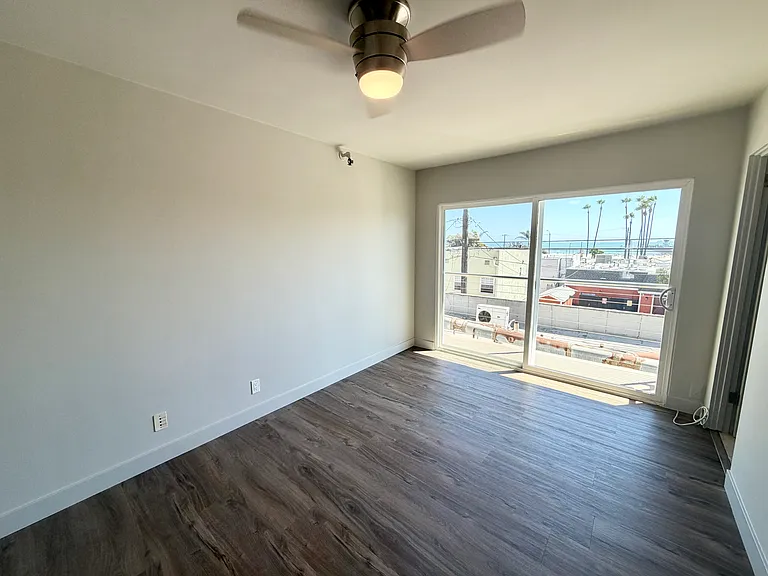 116 Main St #6 — Photo 8