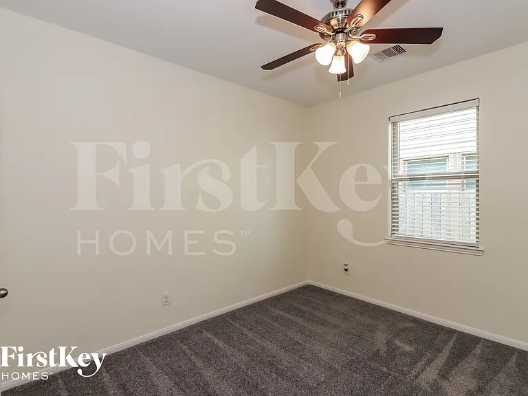 23810 Via Viale Dr — Photo 13