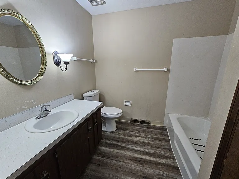 1518 Bradshire Dr #1504 — Photo 9