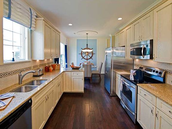 2nd image of 236 Patriot Ln #213