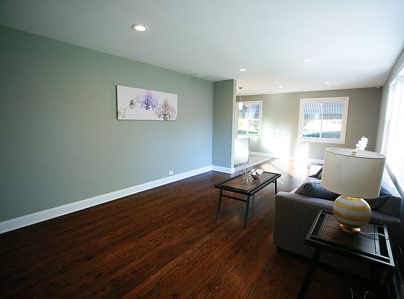 3rd image of 430 Granville Ave