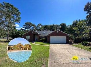 2144 Pepper Dr, Navarre, FL 32566