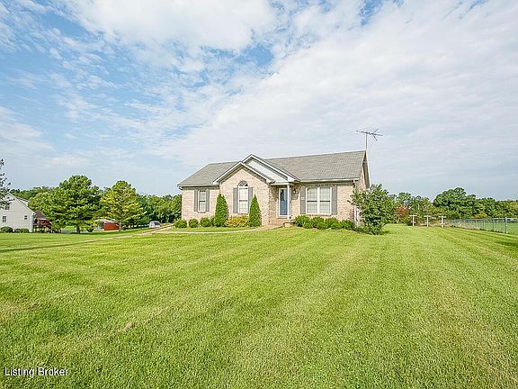 3rd image of 270 Meadow Lake Dr
