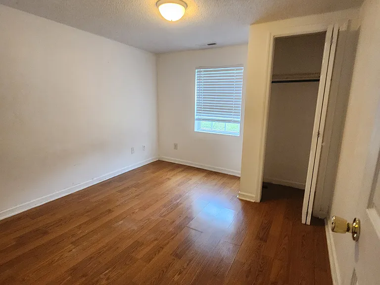 1607 E Fairview Ave — Photo 10