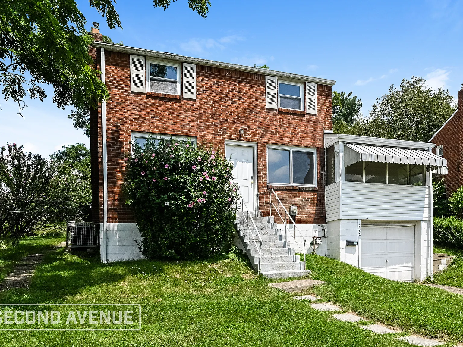 3 bed, 2.0 bath, 1012 sqft, $1,495 — Photo 1