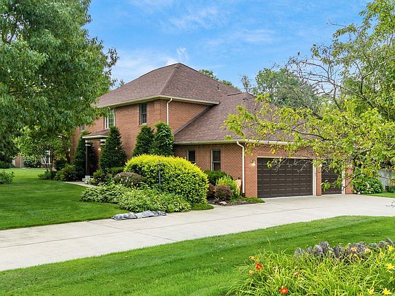 3rd image of 9418 Timberbank Cir
