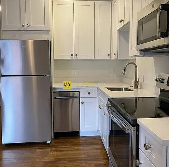 499 Beacon St #2 — Photo 3