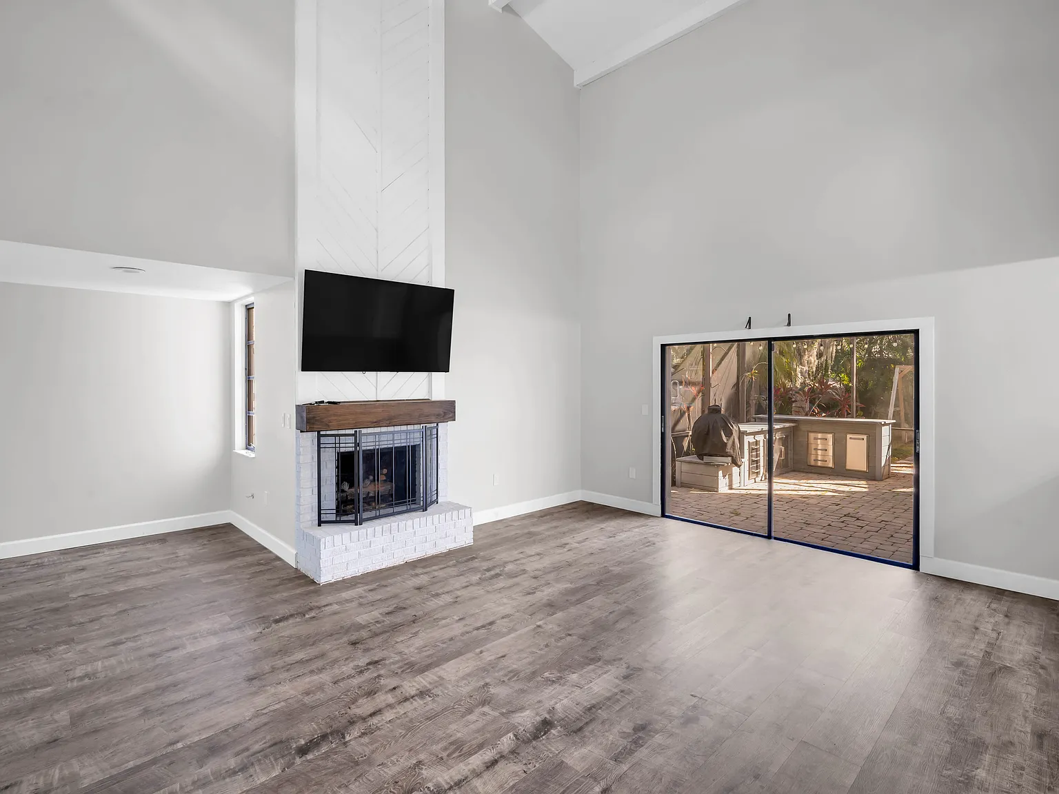 4 bed, 3114 sqft, $4,595 — Photo 4