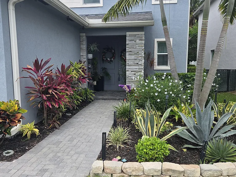 6668 Pointe Of Woods Dr — Photo 8