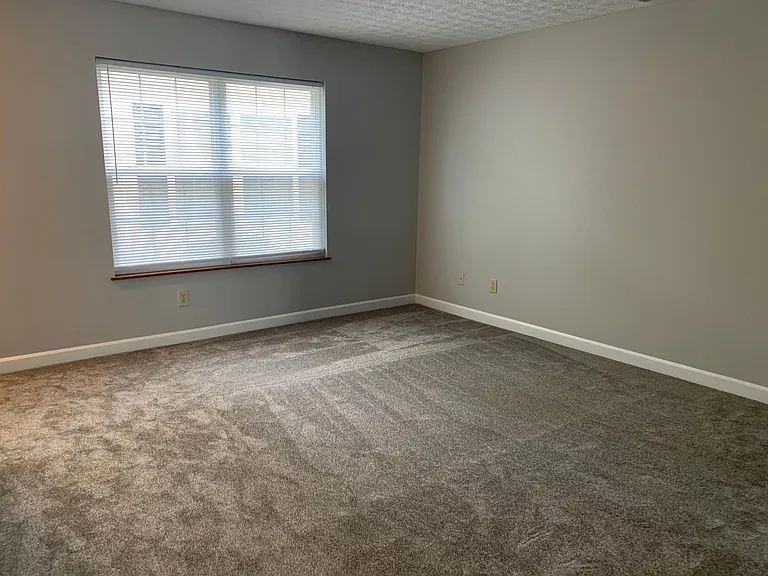 1619 N Star Ave — Photo 6
