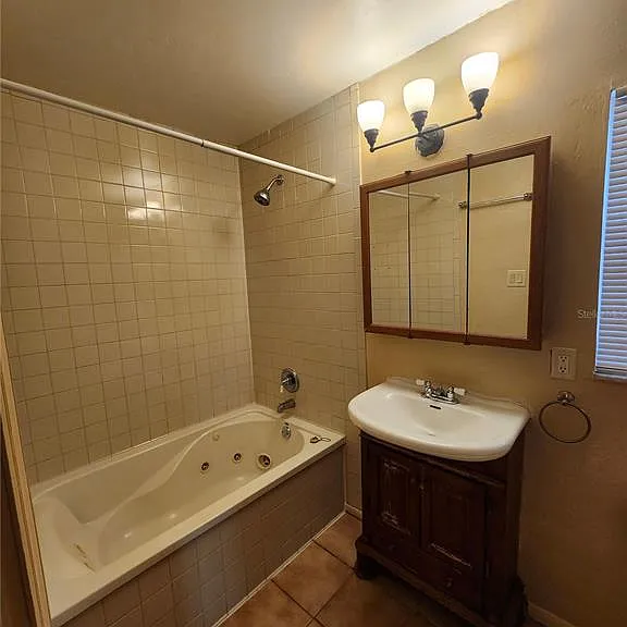 2220 Birchcrest Blvd — Photo 8
