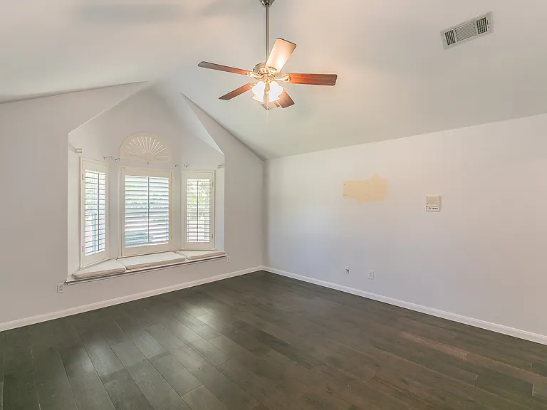 2 Edgemere Ct — Photo 29