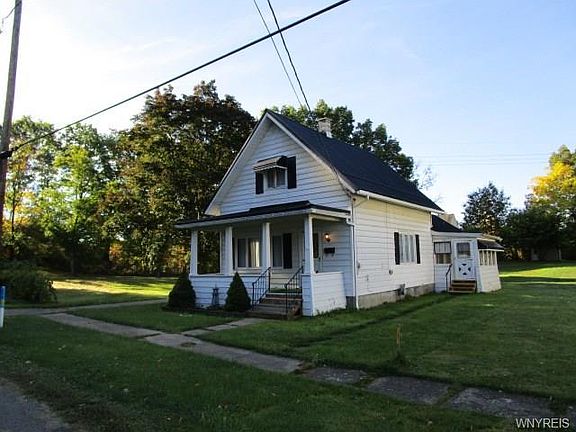 2nd image of 241 Erie Ave