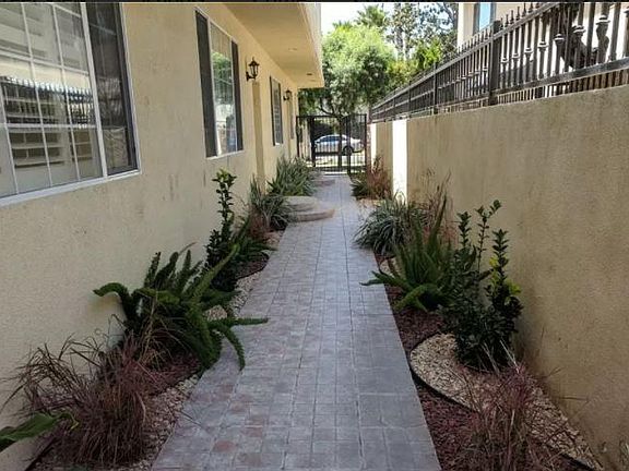 Building Walkway