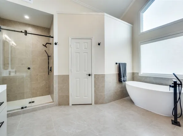 2101 Menton Dr, Carrollton, TX 75006