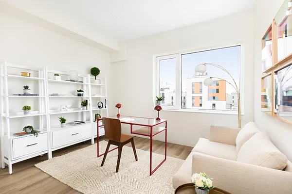 Rented by The Agency | media 37