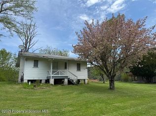512 Summer Ln, Tunkhannock, PA 18657