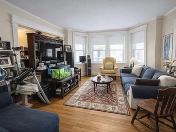73 Longwood Ave, Brookline, MA