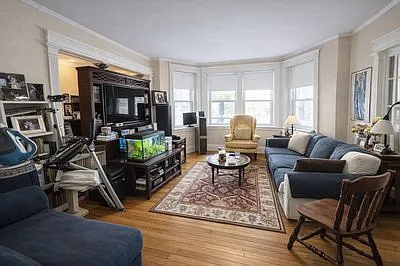 73 Longwood Ave #1R Photo 1