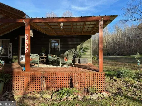 352 Copper Mines Rd, Murrayville, GA 30564