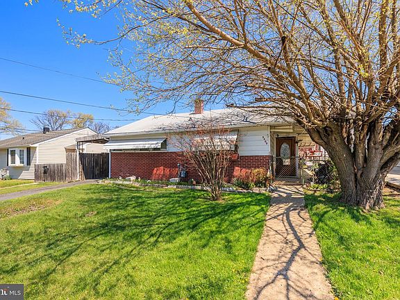 3rd image of 2405 Brunswick Rd