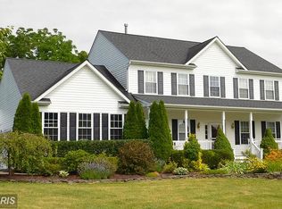 17926 Battle Peak Ct, Hamilton, VA 20158