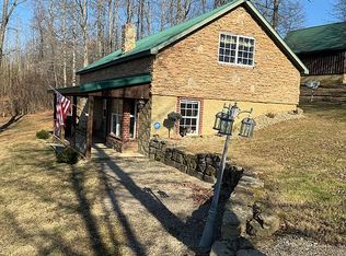 393 Dickens Rd, Oak Hill, OH