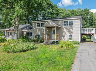 21 Elm St, Epping, NH 03042