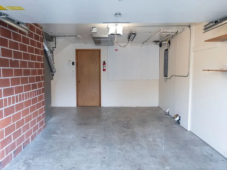 9054 SW 38th Ave — Photo 21