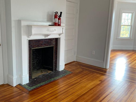 2nd image of 187 Grand Ave Floor 2
