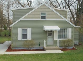 1018 40th St SW, Wyoming, MI 49509