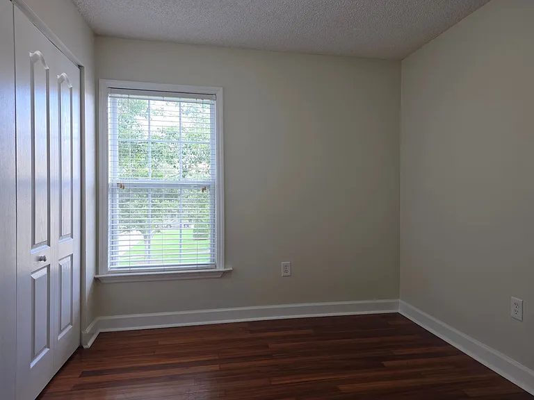 2031 Dixie Belle Dr #I — Photo 18