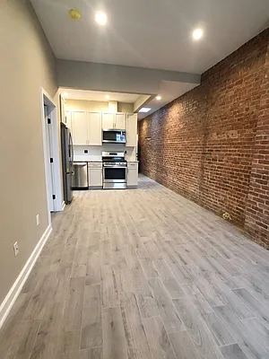 Rented by NY Space Finders Inc. | media 7