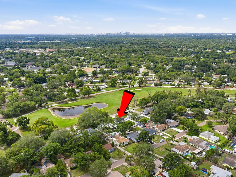 1307 Saint Andrews Dr — Photo 3