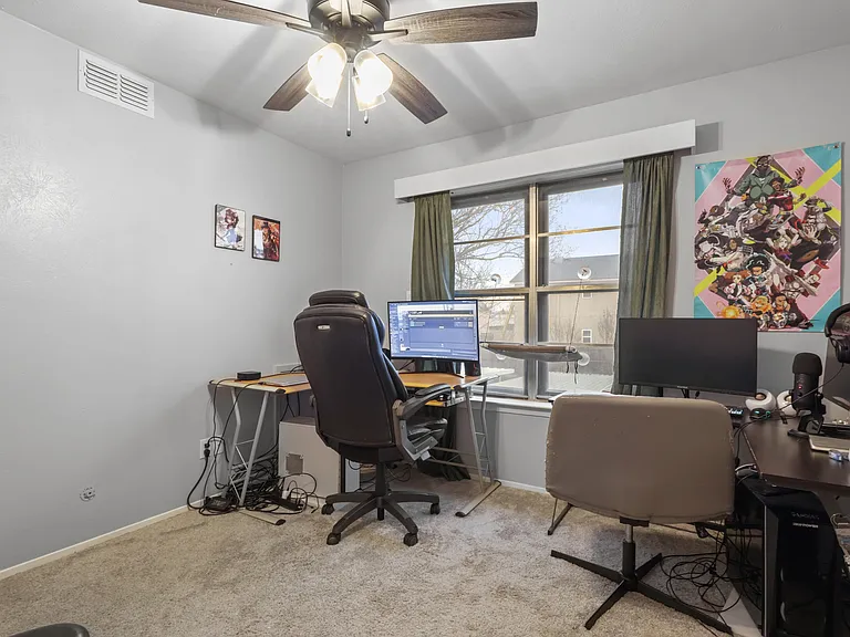 2658 Patricia Ln — Photo 16