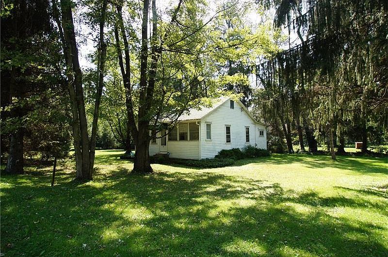 1st image of 211 Cool Springs Ln