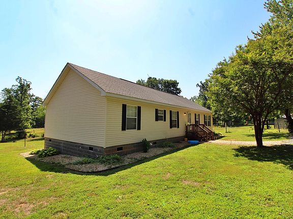3rd image of 444 Rosewood Ln