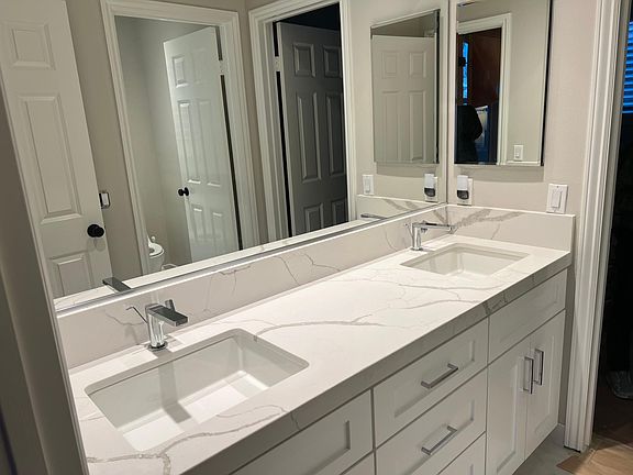 4th image of 24911 Ironwood Dr