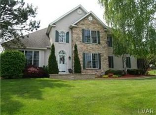 2094 Fieldstone Dr, Bethlehem, PA 18015