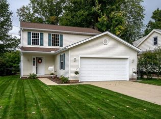 4186 Buckeye Ave, Willoughby, OH 44094
