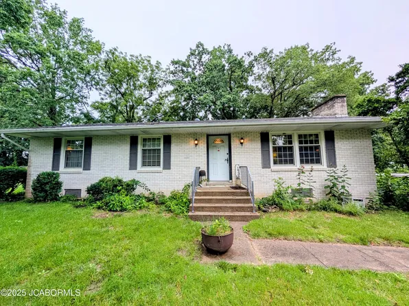 2413 Greentree Rd, Jefferson City, MO 65101