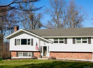 19 Sterling Dr, New Milford, CT 06776