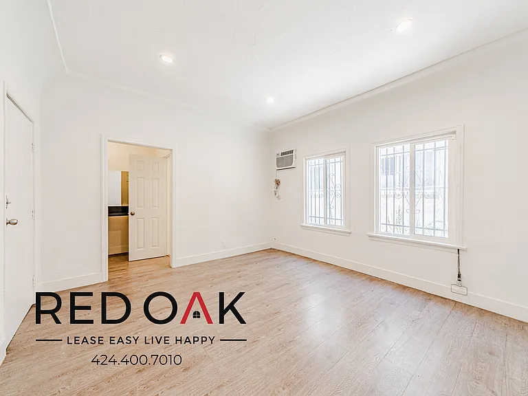 4811 Melrose Ave #107 — Photo 4