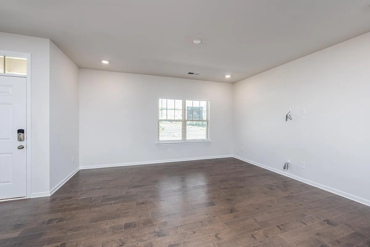 Building Photo - 902 Sagecroft Ln
