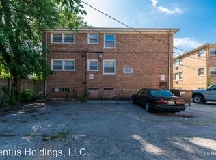 2806 E 76th Pl APT 2S, Chicago, IL 60649