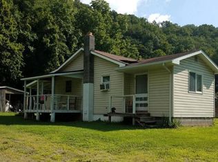 148 Aztec Sun Dr, Cabins, WV 26855